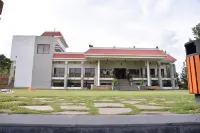 Riverarch Greenfields Resort