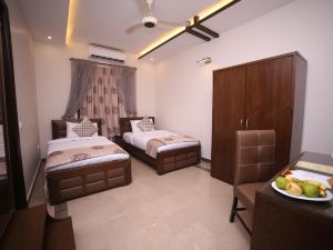 Zifan Hotel & Suites