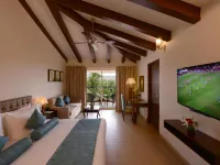 Golden Tulip Goa Candolim Hotels in Candolim