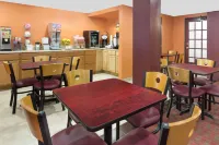 Super 8 by Wyndham Chester/Richmond Area - breakfast
