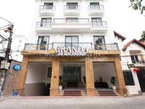 Granda Lake View Hotel & Apartment