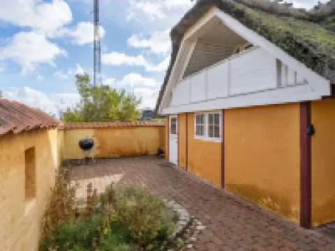 "Ethly" - 50m from the Sea