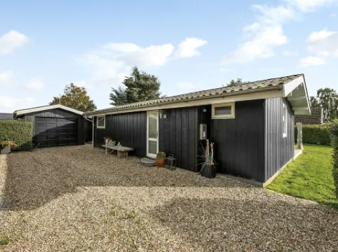 "Florina" - 700m from the Sea