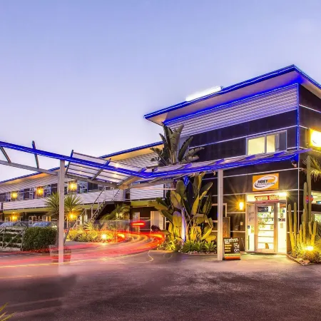 151 on London Motel & Conference Centre