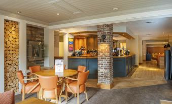 Premier Inn Guildford North (A3)
