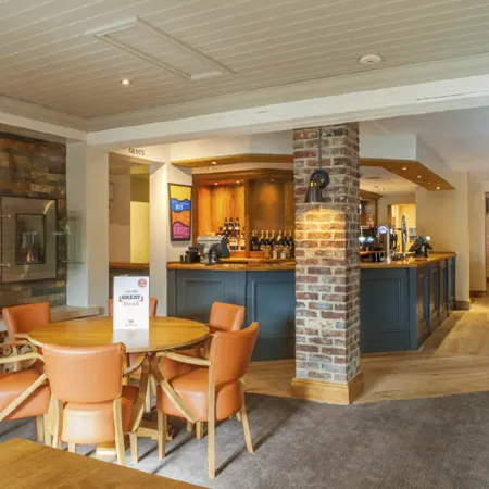 Premier Inn Guildford North (A3) Отели рядом с достопримечательностью «Университет Суррей»