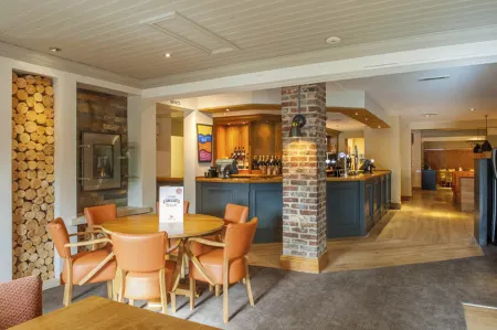 Premier Inn Guildford North (A3)