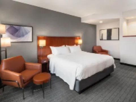 コートヤード マンカト マリオット マンケートーのホテル