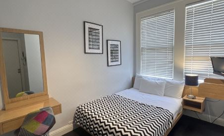 Touchstone Hotel - City Center - Housity