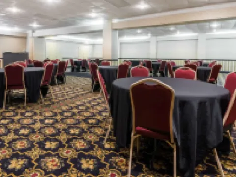 Baymont by Wyndham Kokomo Hotels in Kokomo