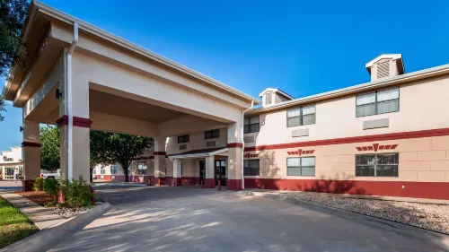Best Western Inn  Suites
