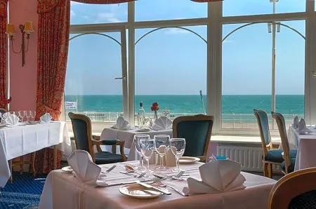 Royal Victoria Hotel Отели в г. Бексхилл-он-Си