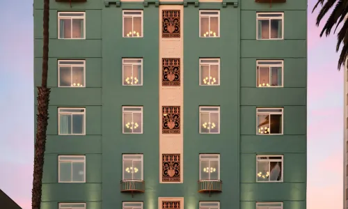 The Georgian Hotel