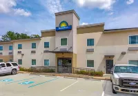 Days Inn by Wyndham Zachary La Hotels in Zachary