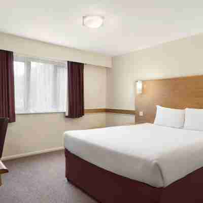 Days Inn by Wyndham Warwick North M40 Rooms