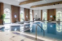 Hogs Back Hotel & Spa Nr Farnham - Yüzme Havuzu