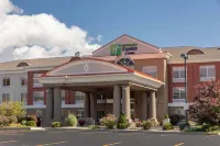 Holiday Inn Express & Suites Binghamton University-Vestal