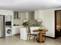 Pullman Dubai Creek City Centre Residences Hotels in Dubai