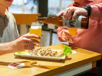 宜必思庫裡提巴機場飯店 - 酒吧