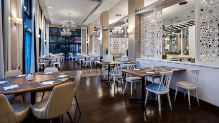 Pestana D. João II Beach & Golf Resort Отели в г. Алвор