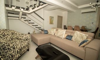 Luxurious and Elegant Apartment in Bella Vista