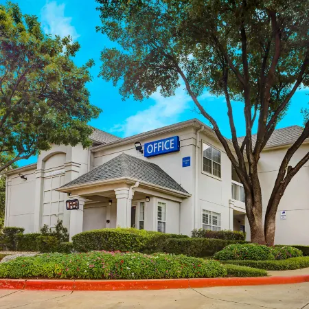 Studio 6 Arlington, TX - South - Dallas