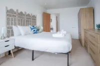 The Penthouse - 3 Bedroom Apartment - Llanelli - Apartments