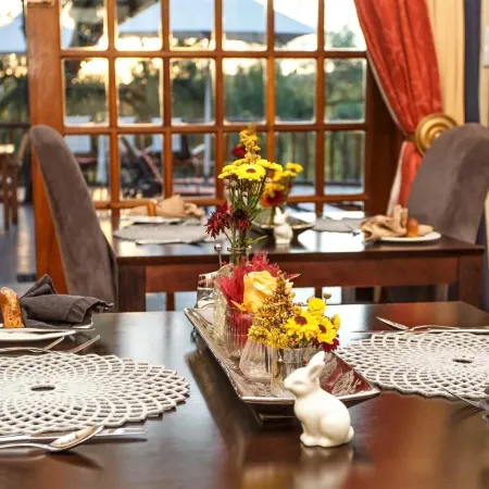 Riverside Guest Lodge