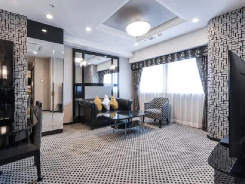 APA Hotel Shin Osaka Ekimae Hotel berhampiran Higashi-Yodogawa Station