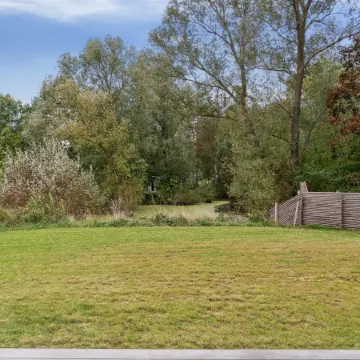 "Tessa" - 1.6km from the Sea