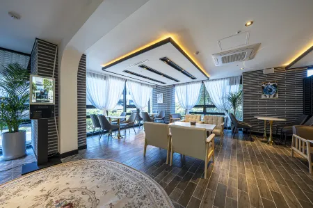 R&B Business Hotel Отели в г. Йосу