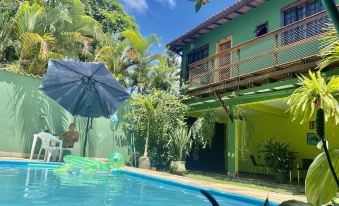 Suítes Aconchegantes Com Piscina e Praia