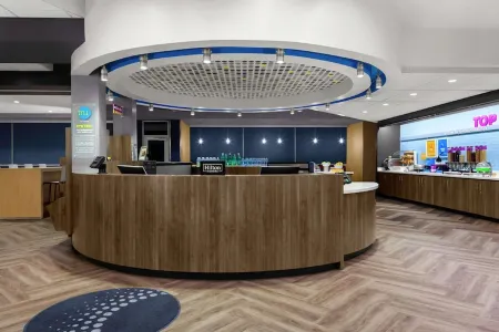 Tru by Hilton Gilbert Phoenix