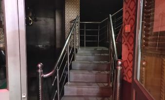 Srk Hotel - Housity