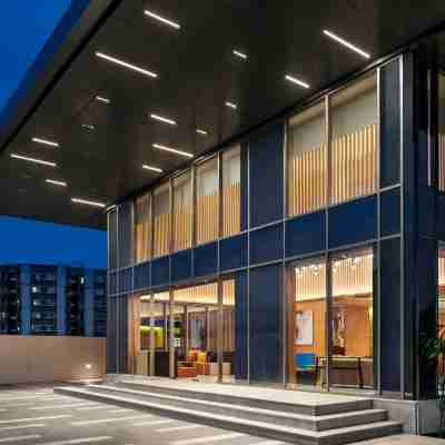 Ramada Encore by Wyndham Indore Nipania Hotel Exterior