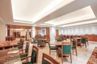 Hotel Lalita Grand Mathura- Vrindavan - breakfast