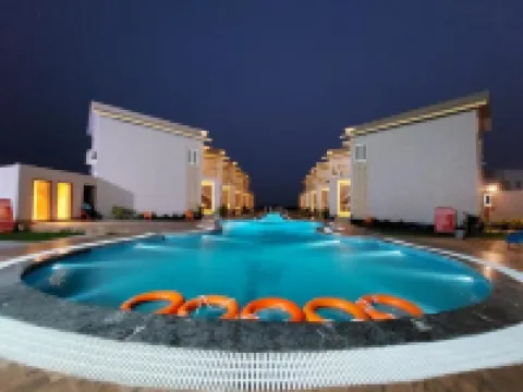 Parth King Beach Resort โรงแรมในมณฑรมุณี