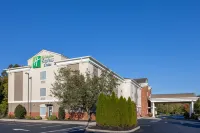 Holiday Inn Express & Suites Vineland Millville