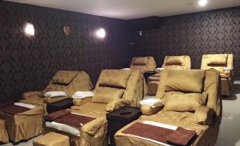 Peach Hill Hotel