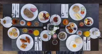 PLAZA Premium Den Haag City Center - breakfast