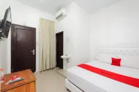 RedDoorz Syariah Near Pelabuhan Ulee Lheue Banda Aceh Hotels in Kecamatan Baiturrahman