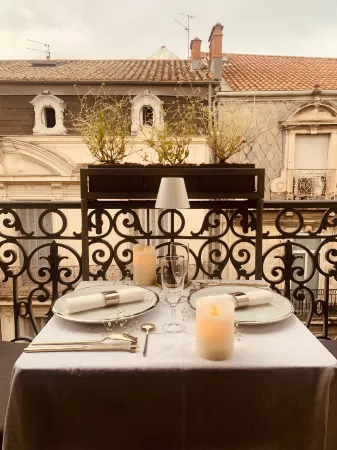 Casa Roma Montpellier Bed&Breakfast Chambres D hôte Отели рядом с достопримечательностью «Antigone»
