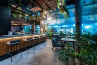 H Hotel El Nido - Vegan Friendly Hotel Managed by H Hospitality Group - bar