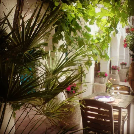 Hotel Arisha Отели в г. Хумт-Сук