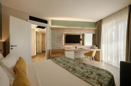 Sailor's Beach Club Отели в г. Кемер