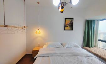 Shiqishe Homestay (Liangtan Road)