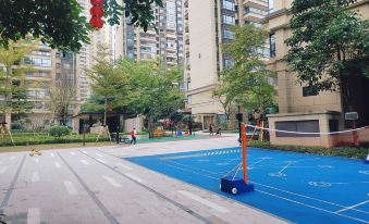 Shiqishe Homestay (Liangtan Road)