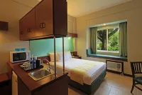 Microtel by Wyndham Tarlac Các khách sạn ở Tarlac City