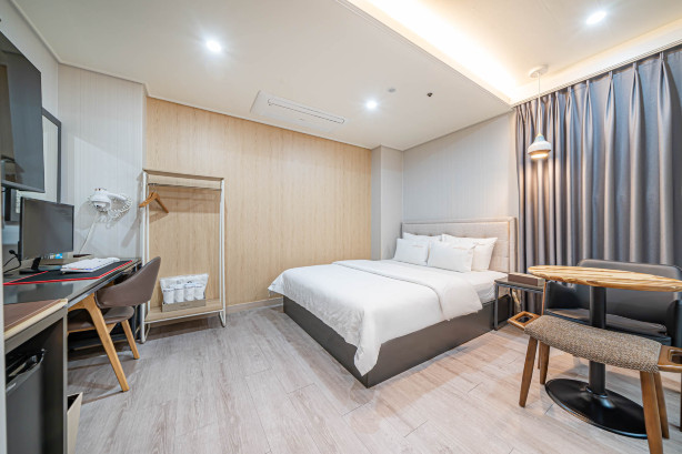 Changwon Sangnamdong Queens Hotel Hotels in Changwon