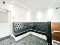 The County Staycation Отели в г. Ватерлоо